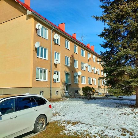 2-Iz. Byt V Tichej Lokalite S Bezplatnym Parkovanim Liptovský Hrádok Esterno foto