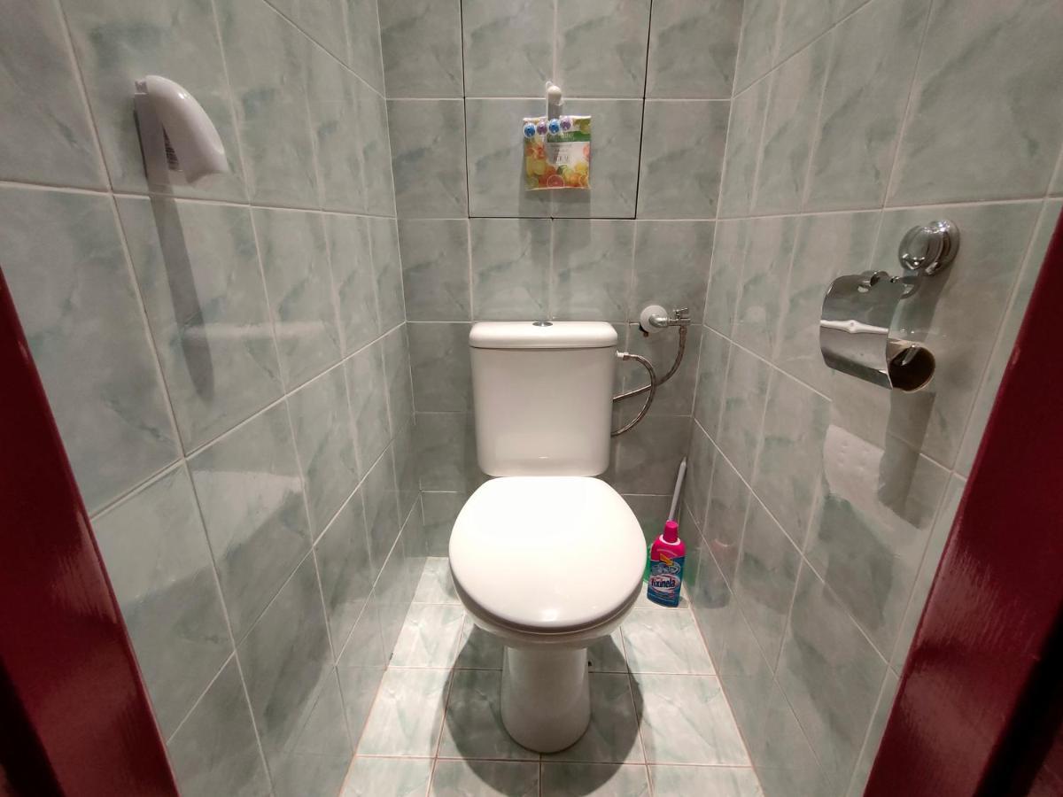2-Iz. Byt V Tichej Lokalite S Bezplatnym Parkovanim Liptovský Hrádok Esterno foto